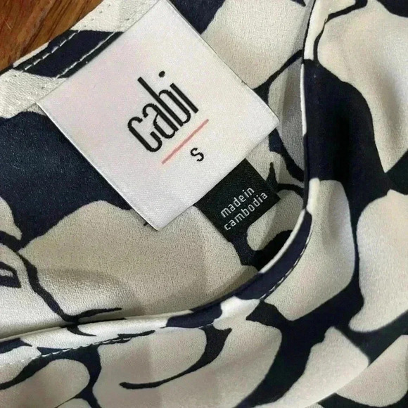 CAbi Mia Navy White Striped Floral Tie/Bow Shoulders Size S - Picture 3 of 4